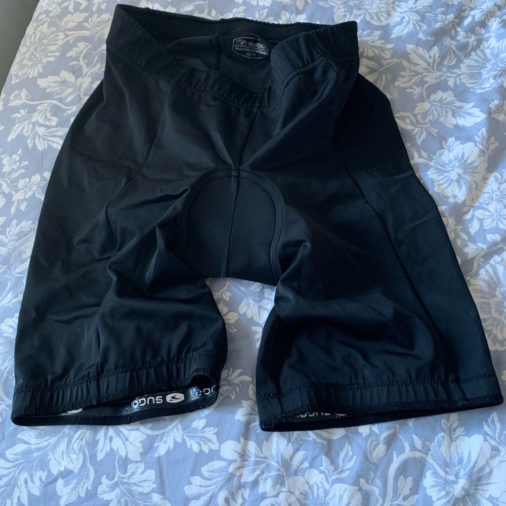 XL women’s biking shorts